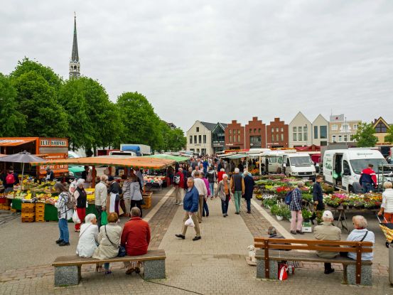 Traditioneller Wochenmarkt, Heide, © Marit Peters