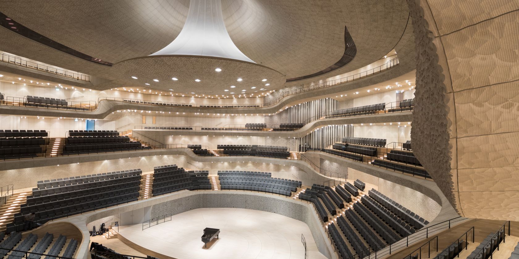 Großer Saal der Elbphilharmonie, © Iwan Baan